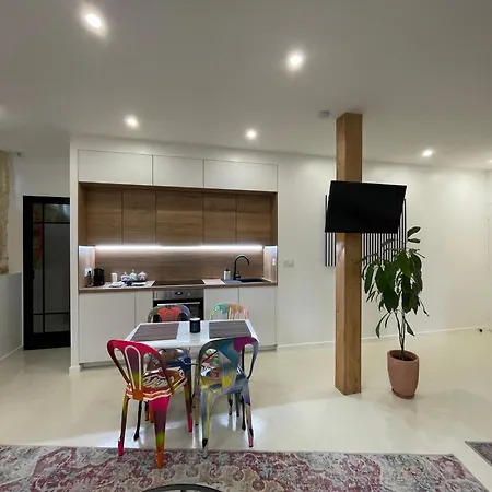 Apartment 11 Bis